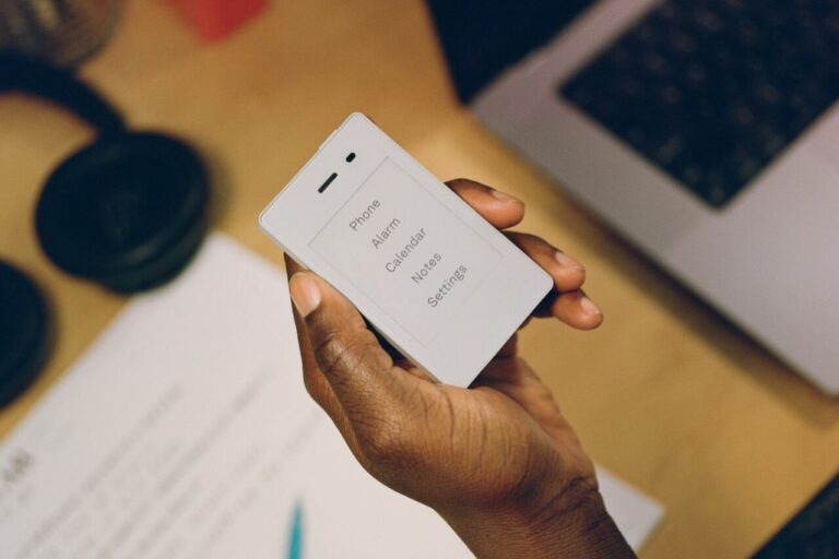 The Best Dumbphones in 2026: Reclaim Your Focus Without Losing Connection