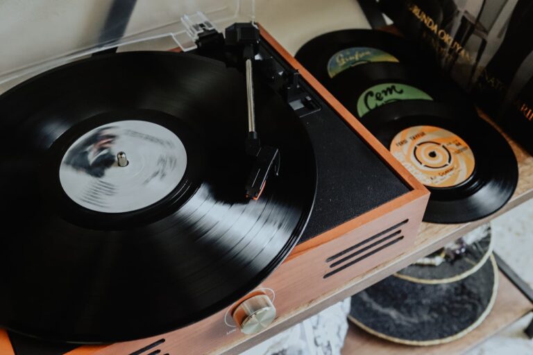 Why Vinyl Records Are Making a Comeback